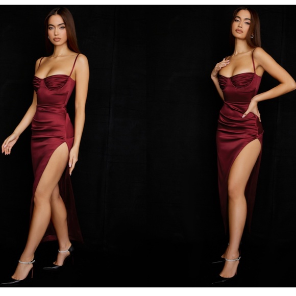 House of CB “Flora” Pleated Satin Midi Wine Dress NWOT size Small - Picture 2 of 10